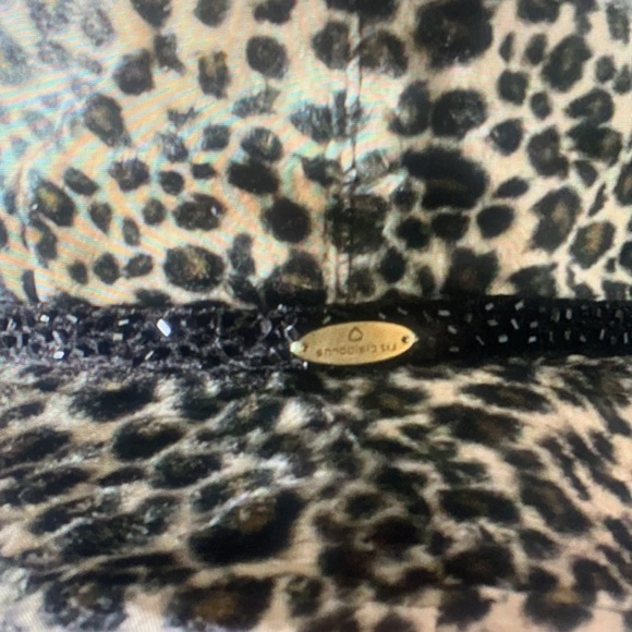 Women’s hat - Picture 2 of 2